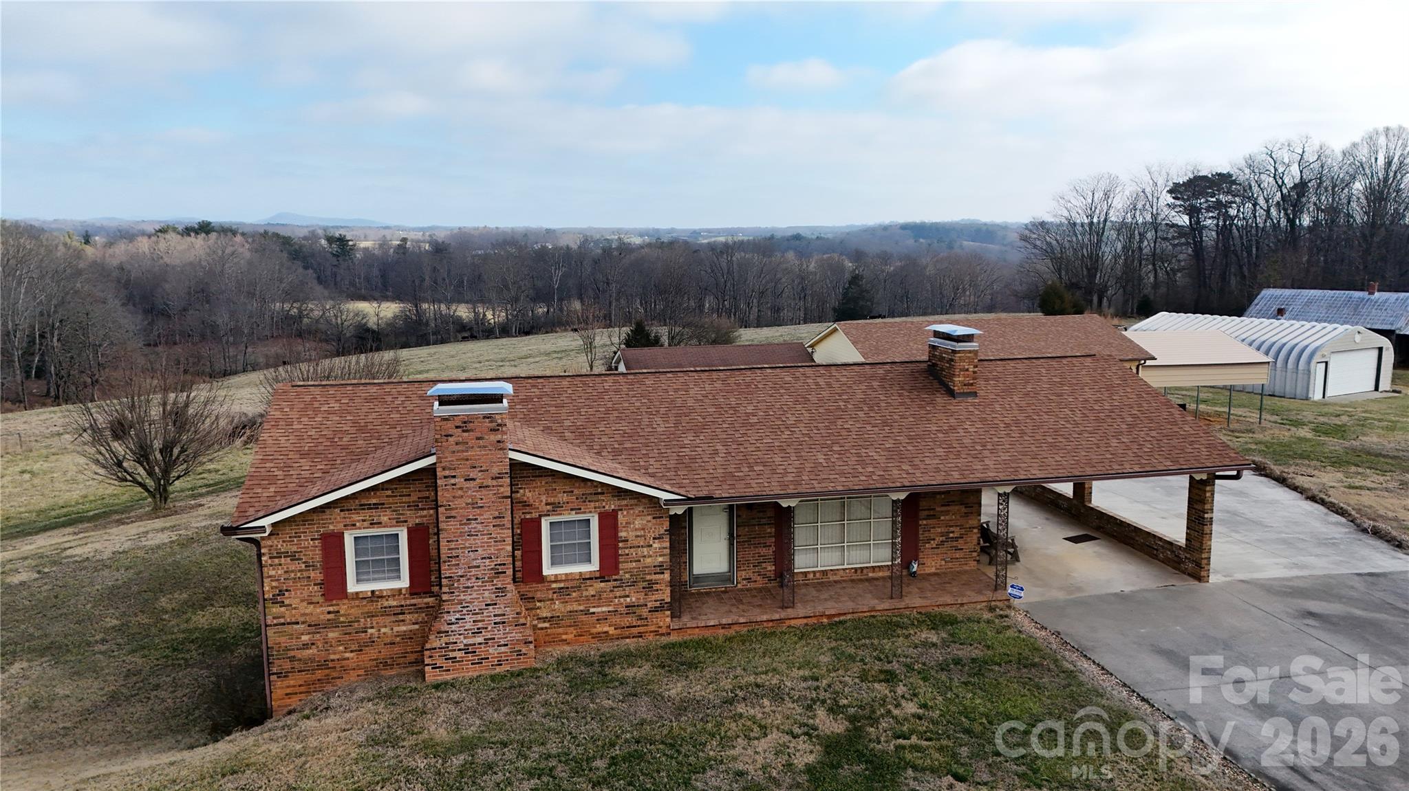3556 White Plains Road Roaring River NC 28669
