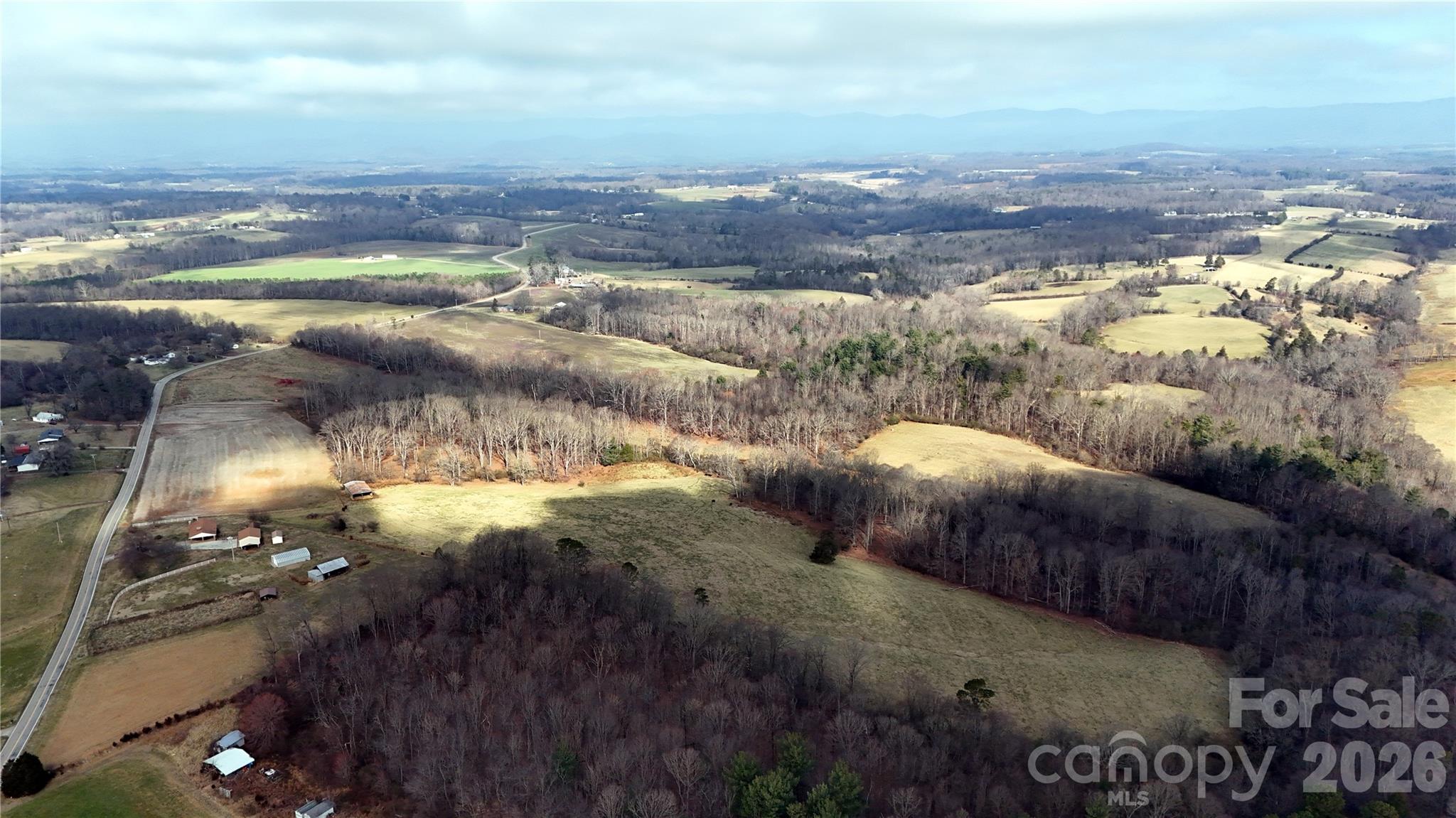 3556 White Plains Road Roaring River NC 28669