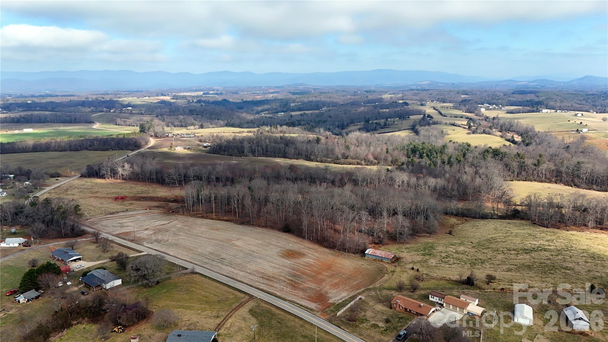 3556 White Plains Road Roaring River NC 28669