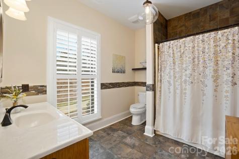 18212 Tayport Drive Charlotte NC 28278
