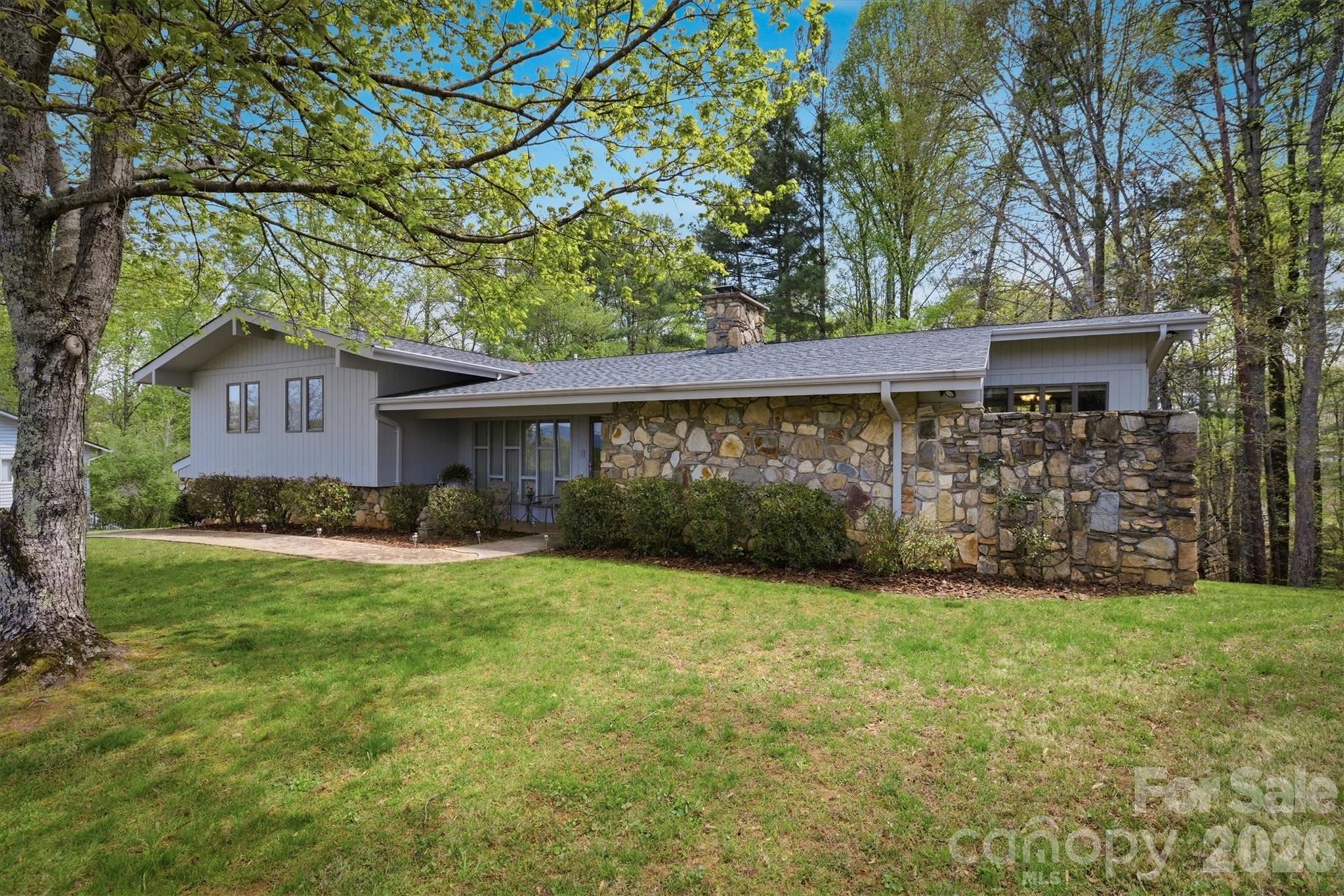 Nebo NC, 122 Lake Club Drive