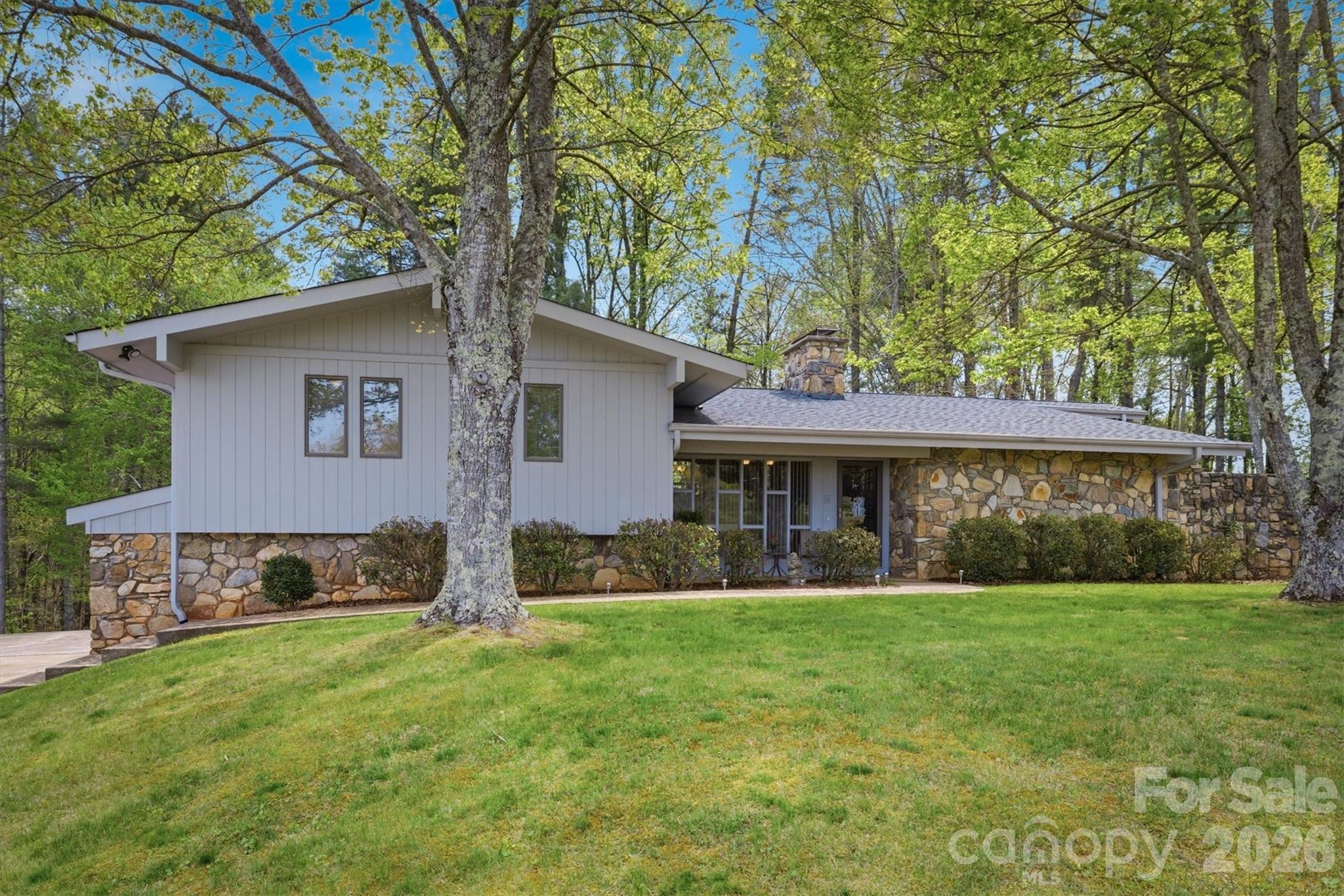 122 Lake Club Drive Nebo NC 28761