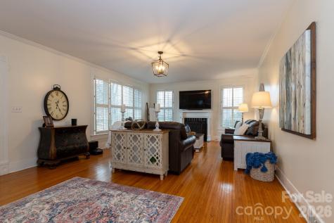 813 W Mountain Street Kings Mountain NC 28086