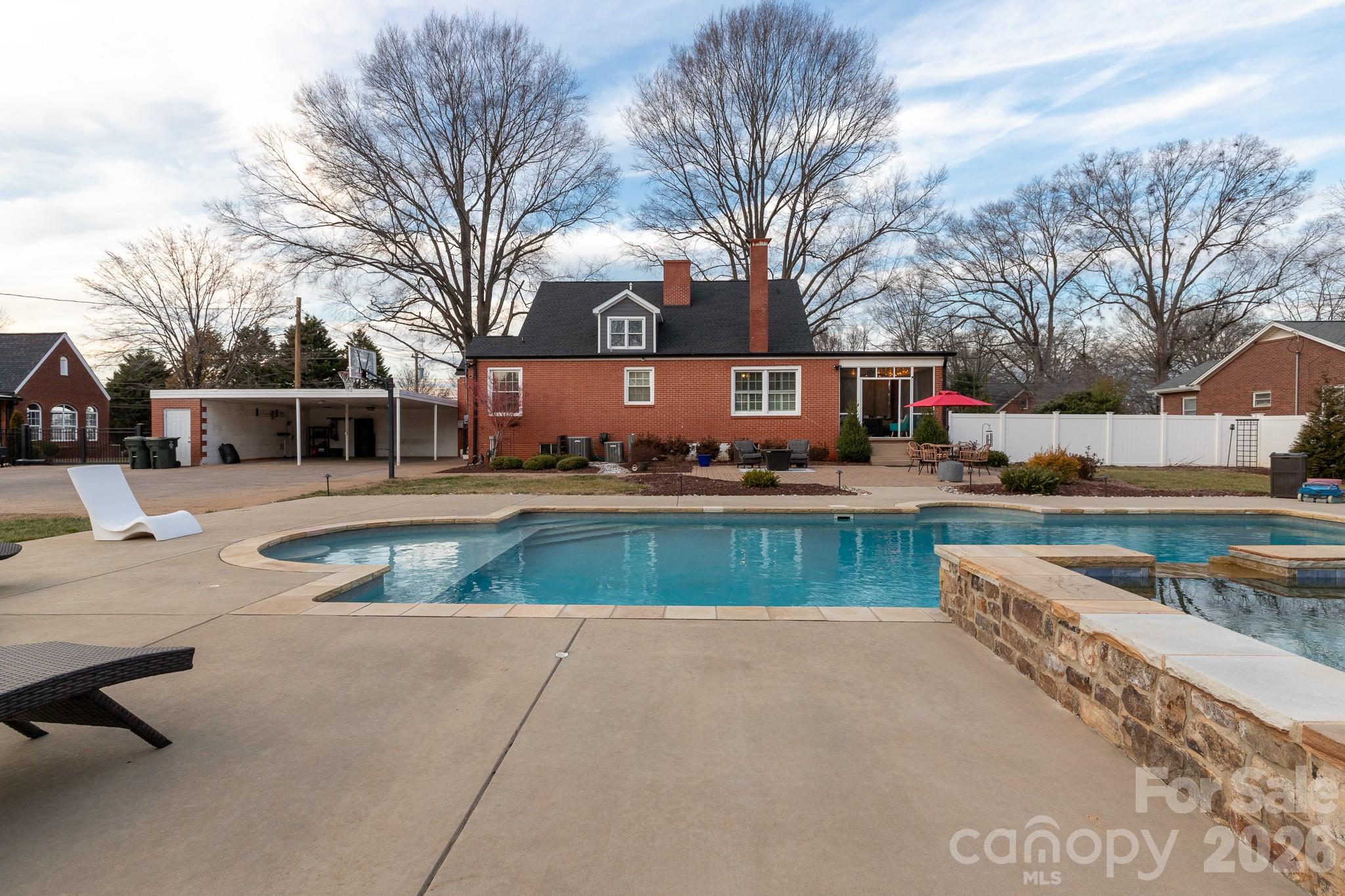 813 W Mountain Street Kings Mountain NC 28086