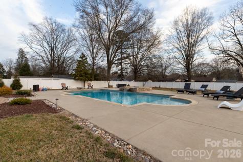813 W Mountain Street Kings Mountain NC 28086