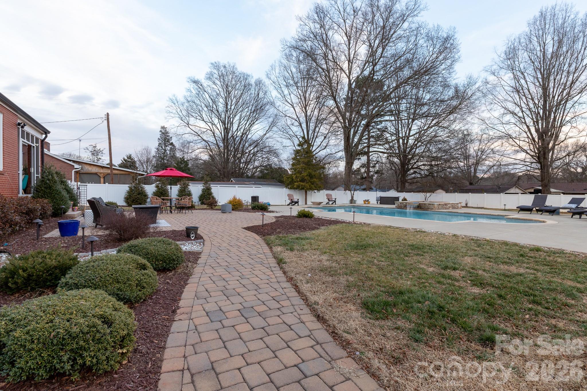 813 W Mountain Street Kings Mountain NC 28086