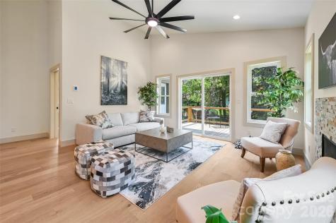 30 Sand Hill Road Asheville NC 28806