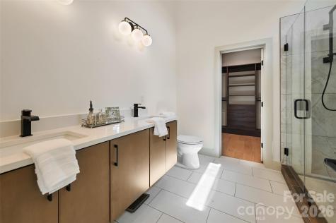 30 Sand Hill Road Asheville NC 28806