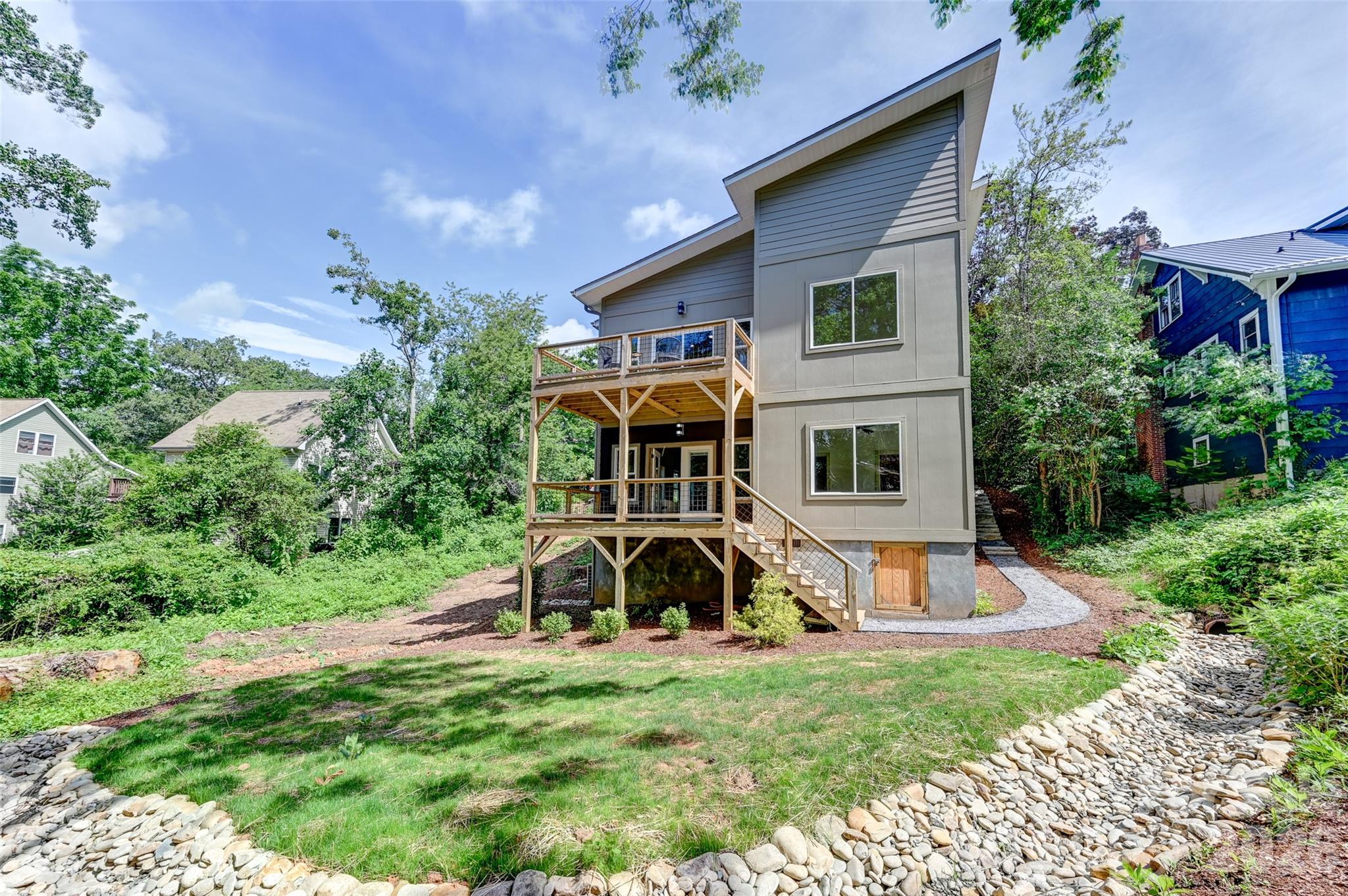 30 Sand Hill Road Asheville NC 28806