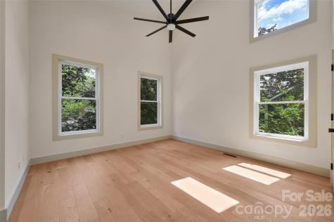 30 Sand Hill Road Asheville NC 28806