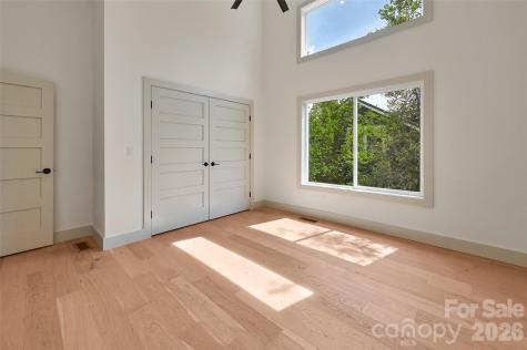 30 Sand Hill Road Asheville NC 28806