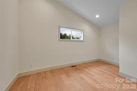 30 Sand Hill Road Asheville NC 28806
