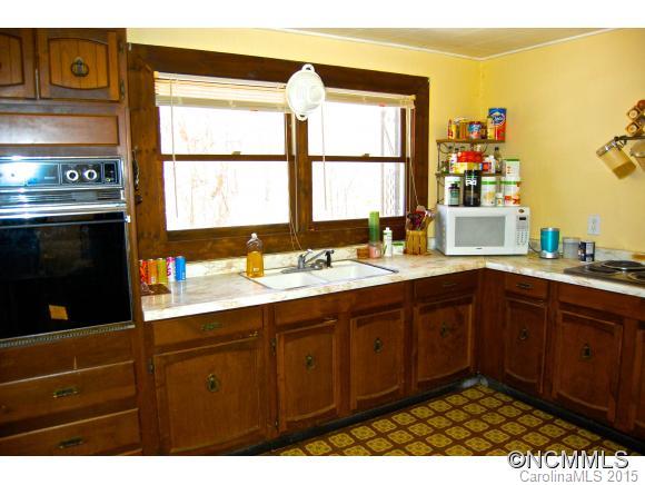 20 Bassett Road Asheville NC 28804