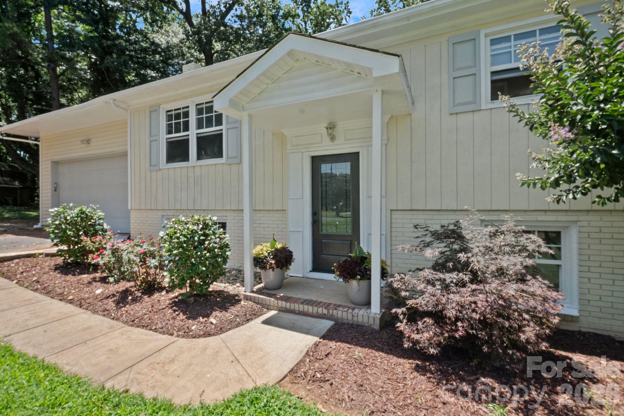 137 Hiram Road Mooresville NC 28117