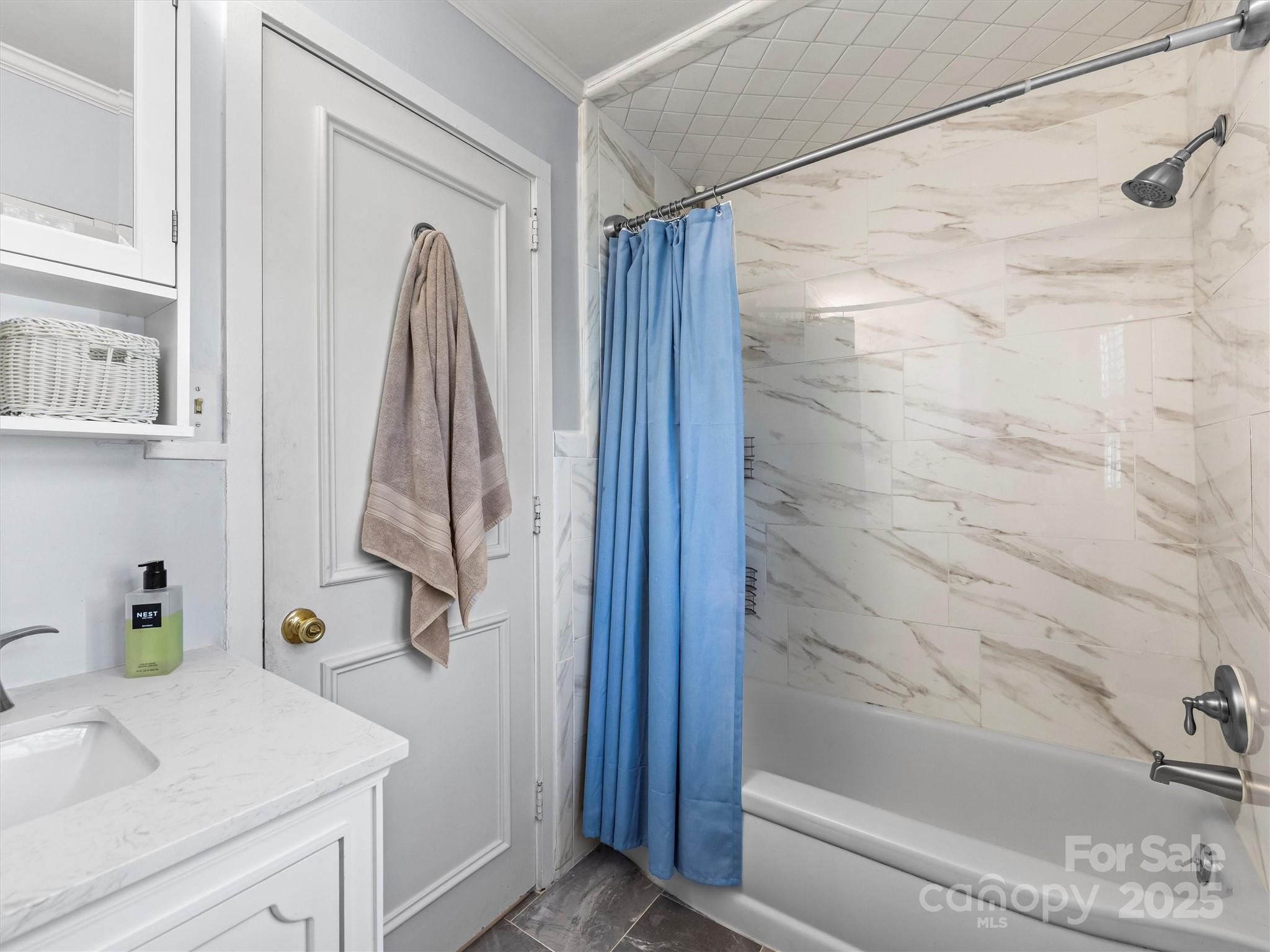 9 Hilltop Road Asheville NC 28803