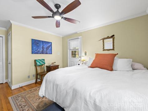 9 Hilltop Road Asheville NC 28803