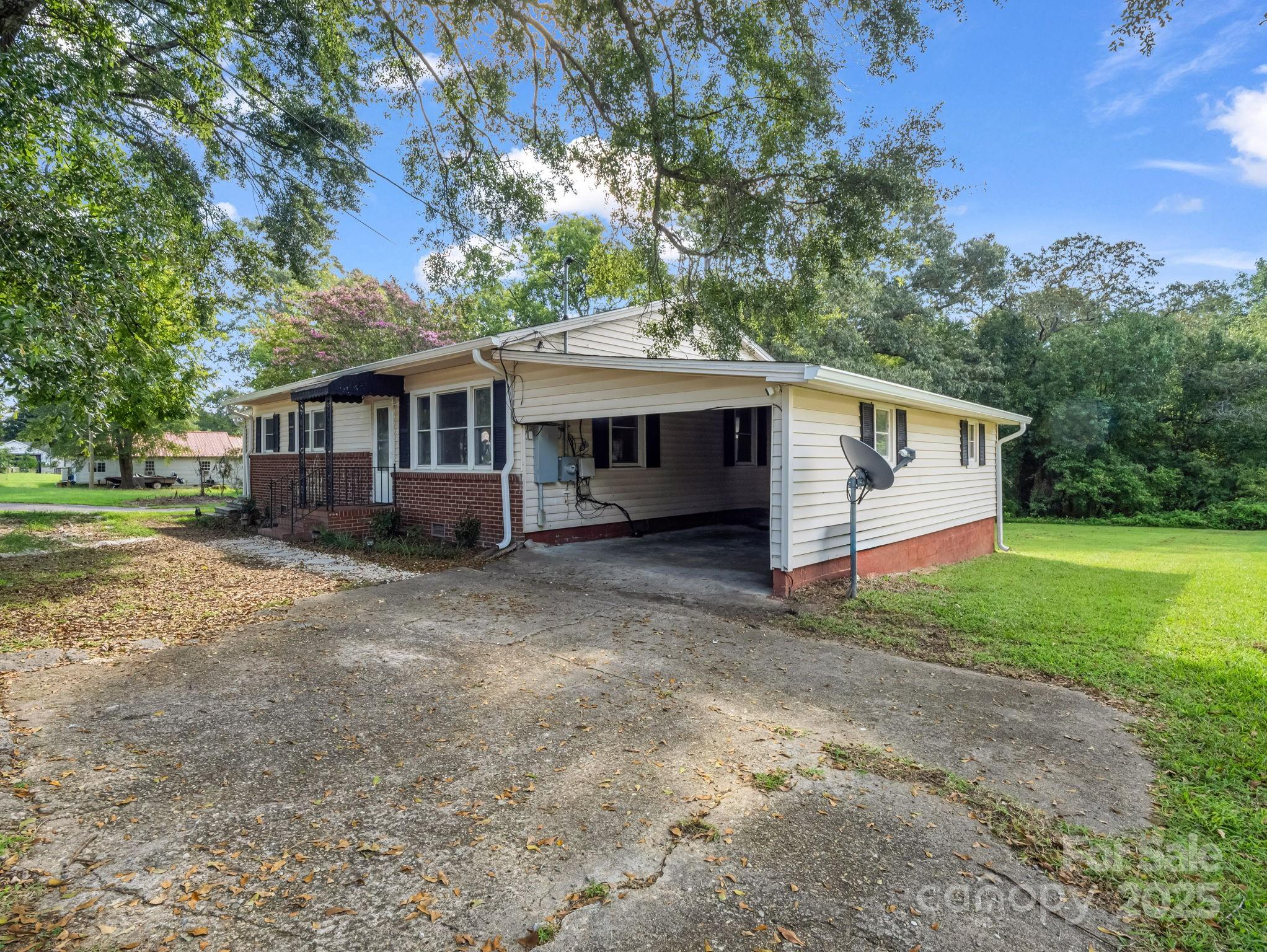 183 Hollywood Street Forest City NC 28043