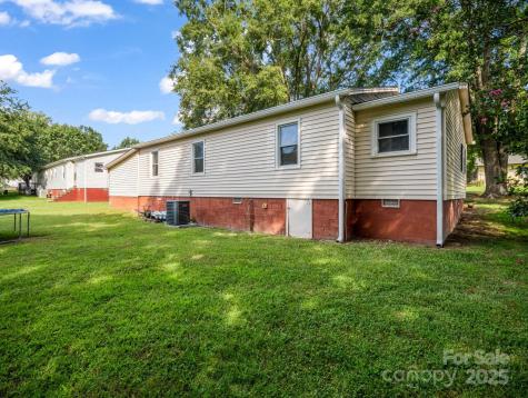 183 Hollywood Street Forest City NC 28043
