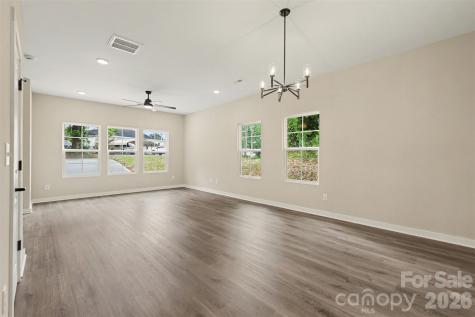 112 E Hilltop Drive Gastonia NC 28054