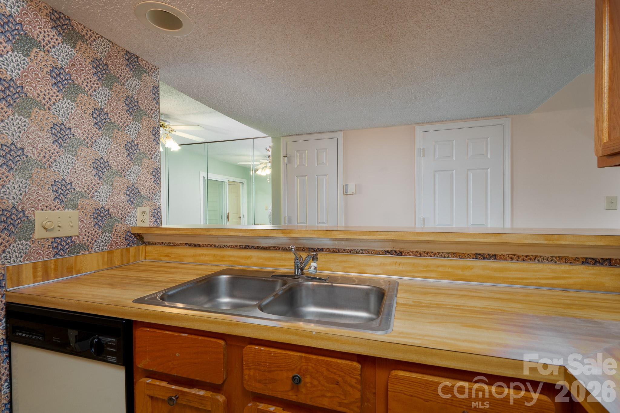 10969 Carmel Crossing Road Charlotte NC 28226