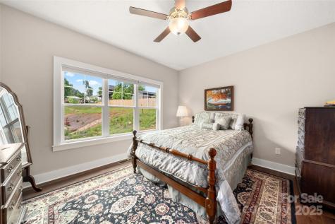 9 Vedder Way Swannanoa NC 28778