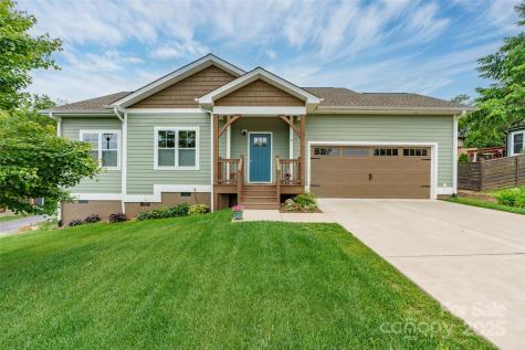 9 Vedder Way Swannanoa NC 28778