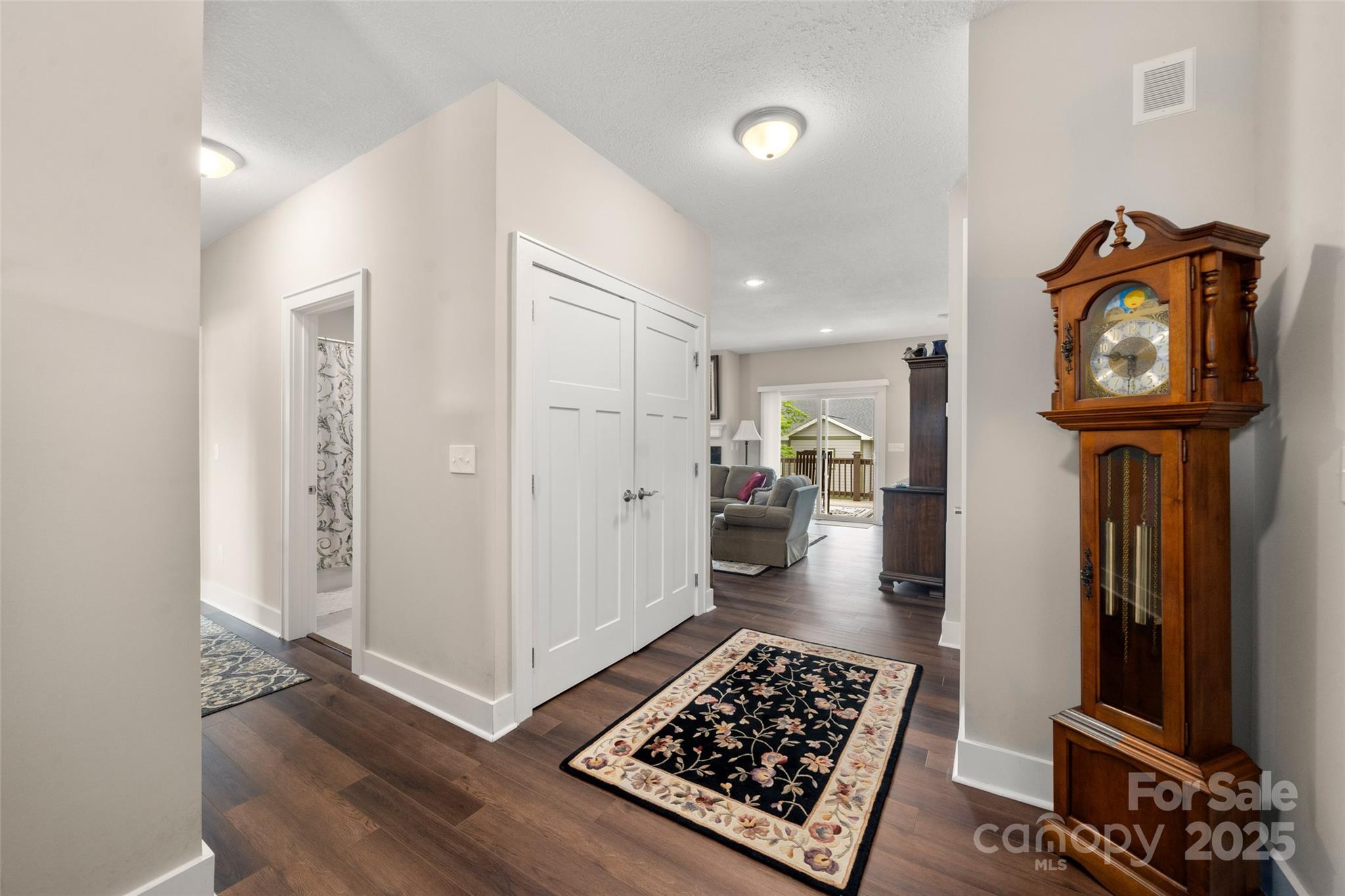 9 Vedder Way Swannanoa NC 28778