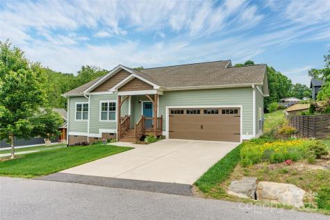 9 Vedder Way Swannanoa NC 28778