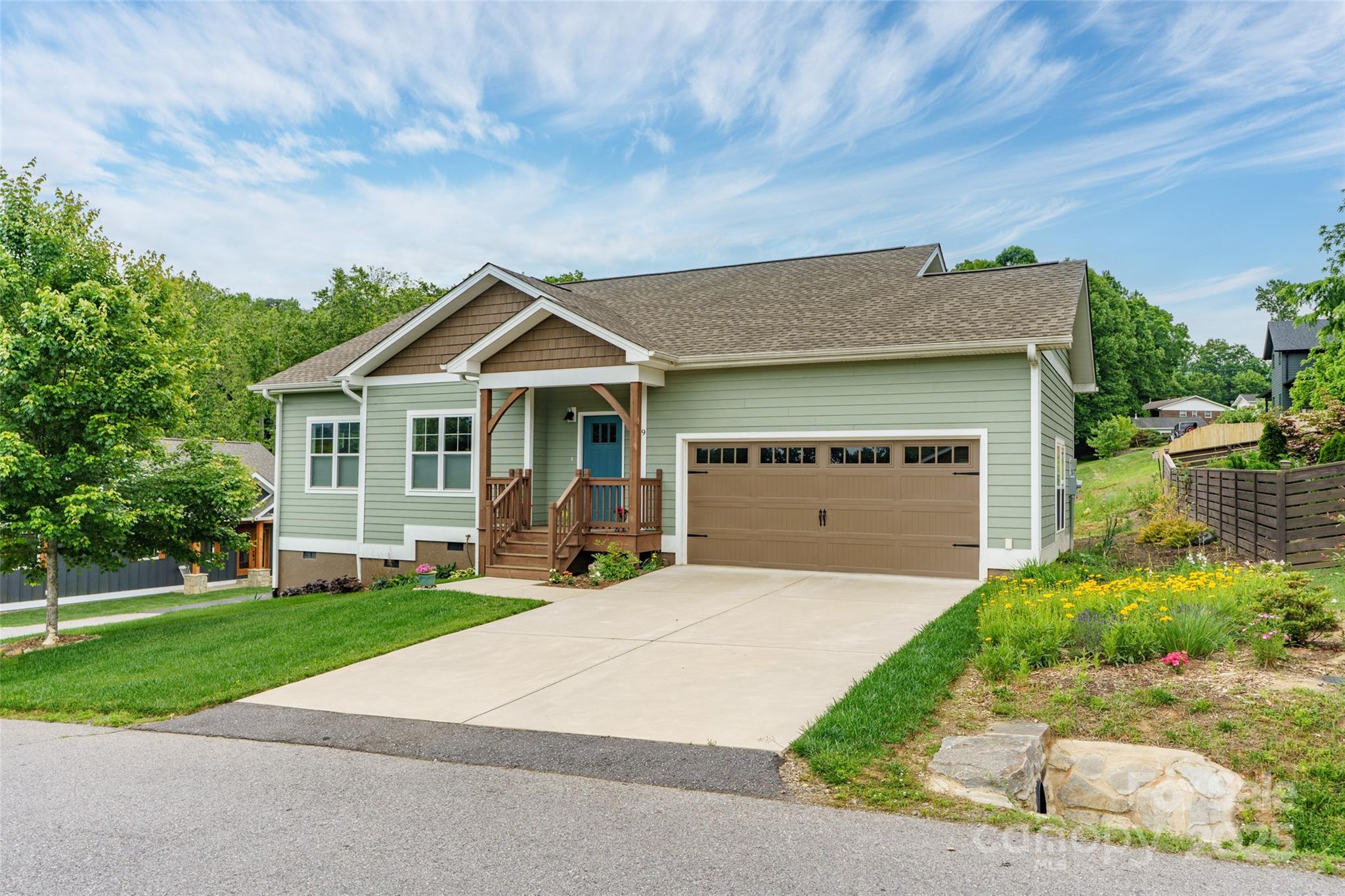 9 Vedder Way Swannanoa NC 28778