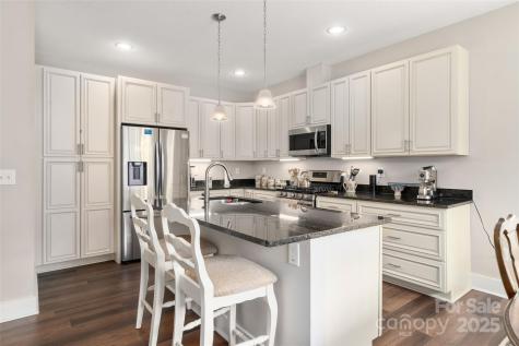 9 Vedder Way Swannanoa NC 28778