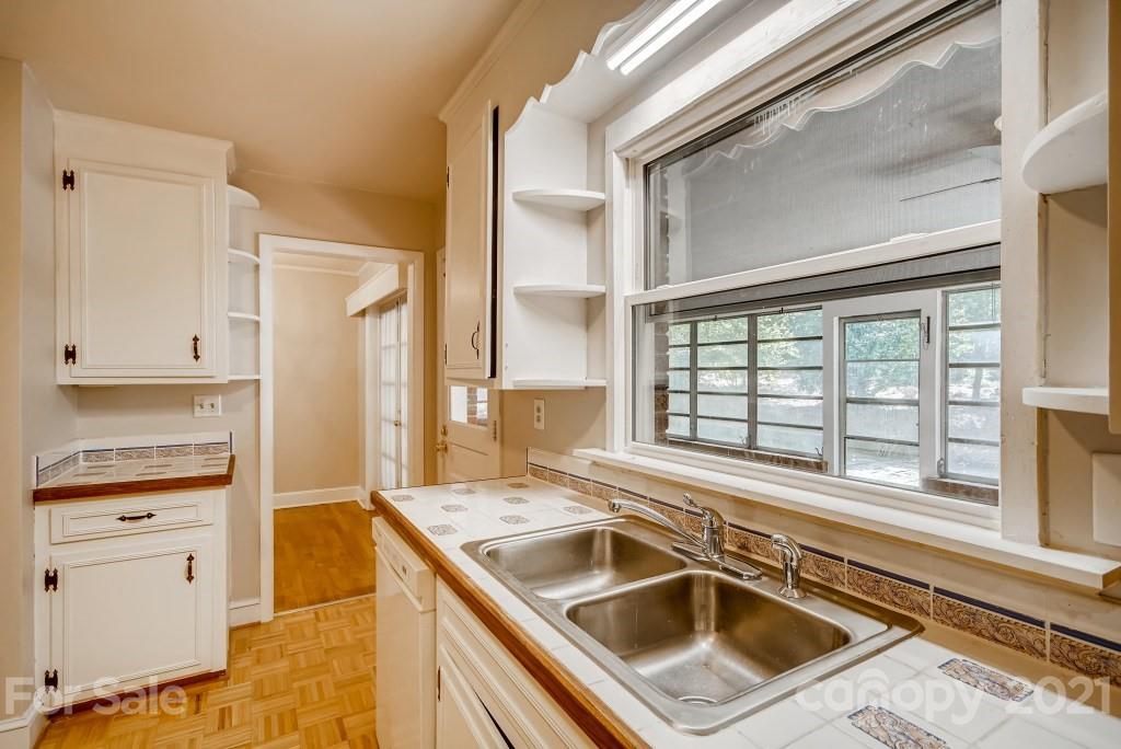 5410 Twin Lane Charlotte NC 28269