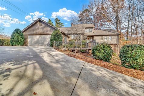 3 Lake Ridge Road Clover SC 29710