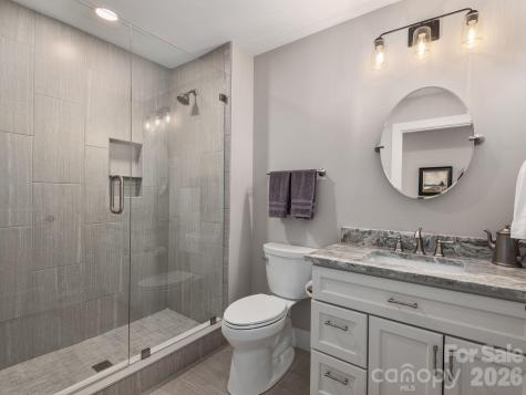 41 Robinhood Road Asheville NC 28804