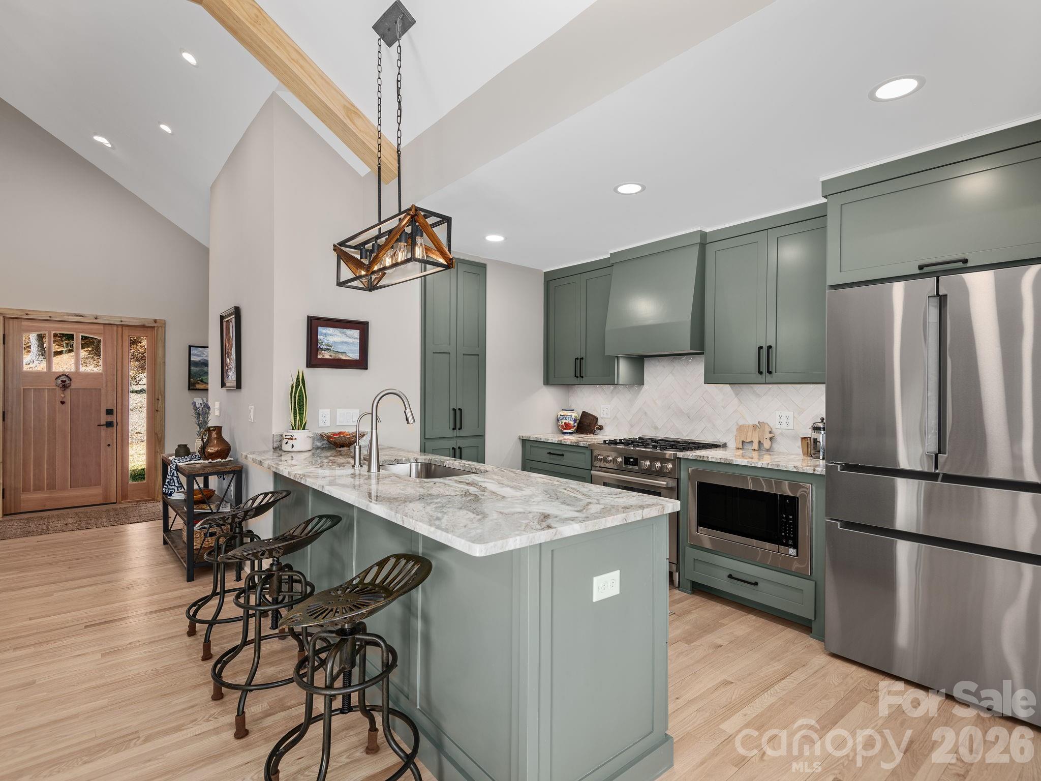 41 Robinhood Road Asheville NC 28804