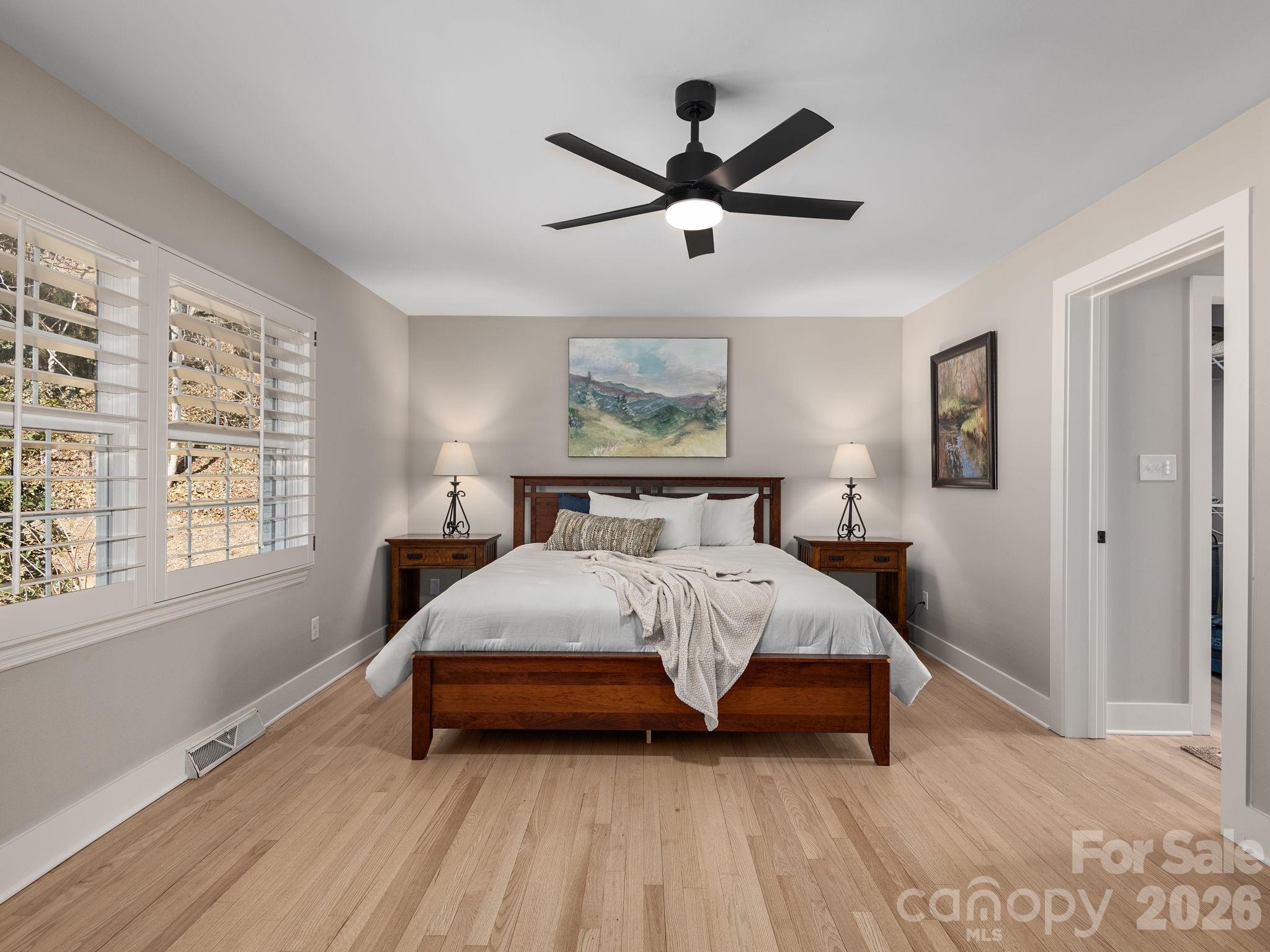 41 Robinhood Road Asheville NC 28804