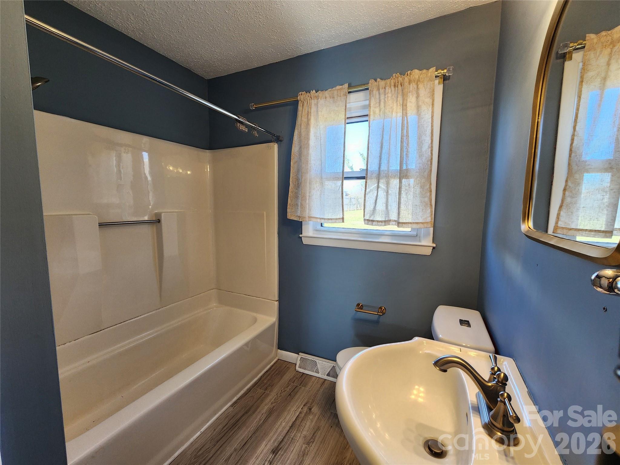 31 Stanley Street Candler NC 28715