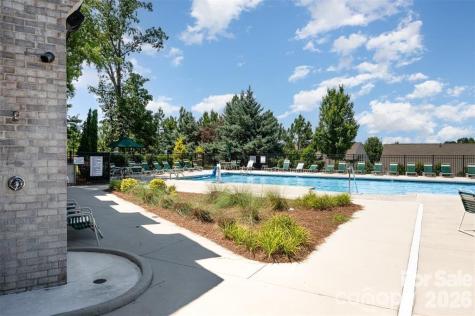 12807 Canterbury Castle Drive Charlotte NC 28273