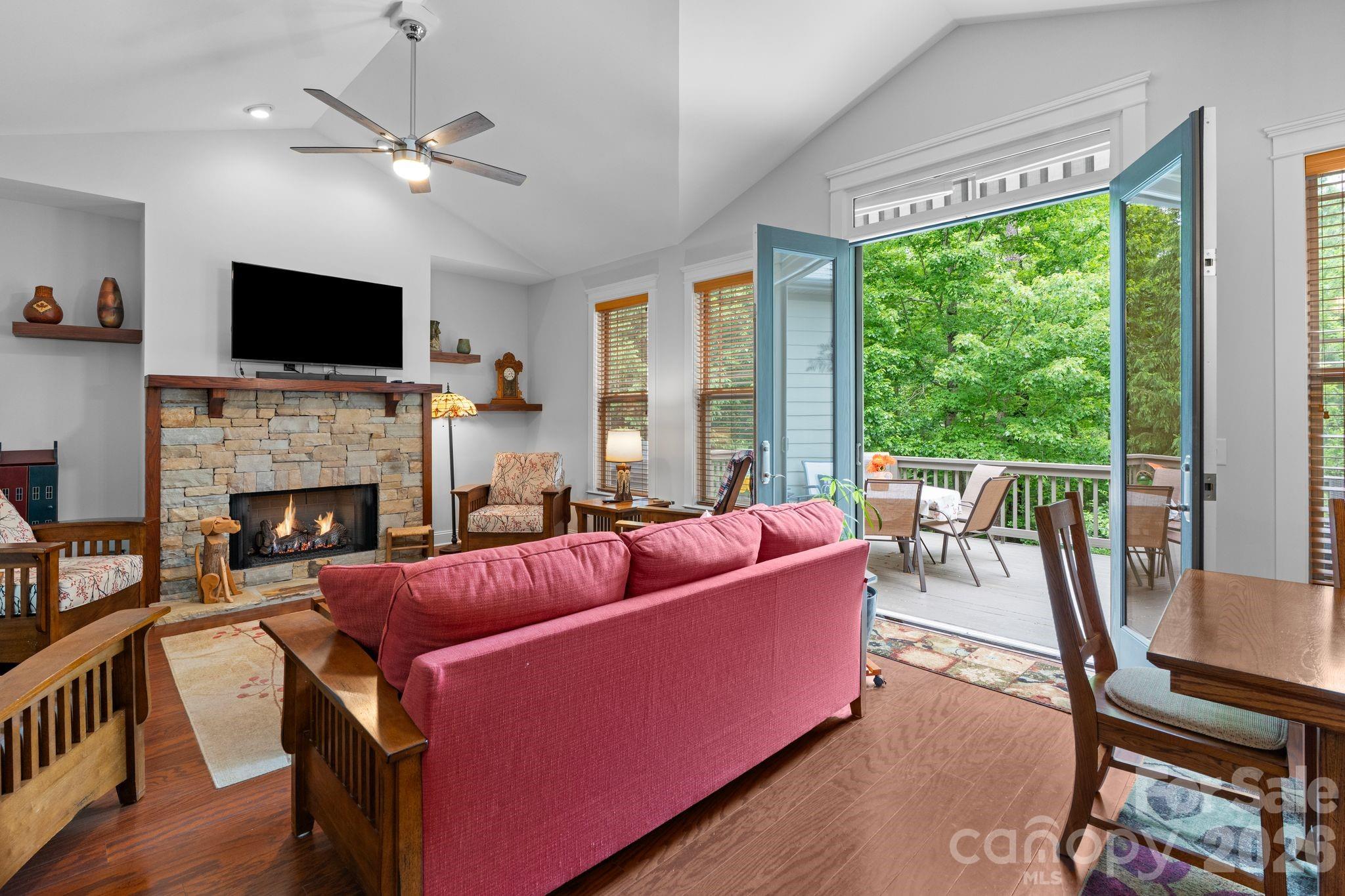 316 Fennel Dun Circle Biltmore Lake NC 28715