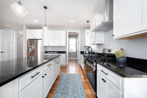 27 Hillcrest Road Black Mountain NC 28711