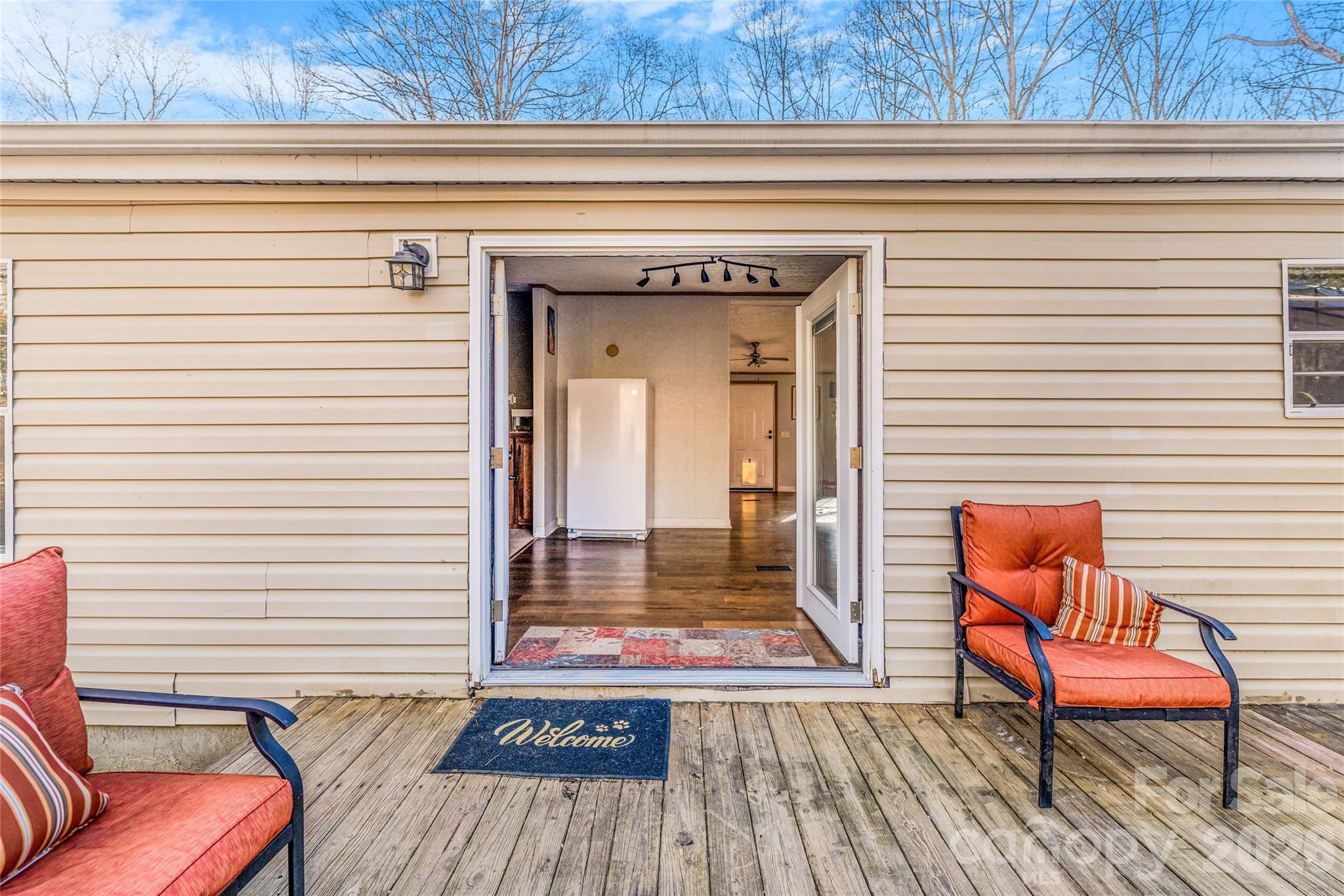 140 Crows Nest Road Hendersonville NC 28791