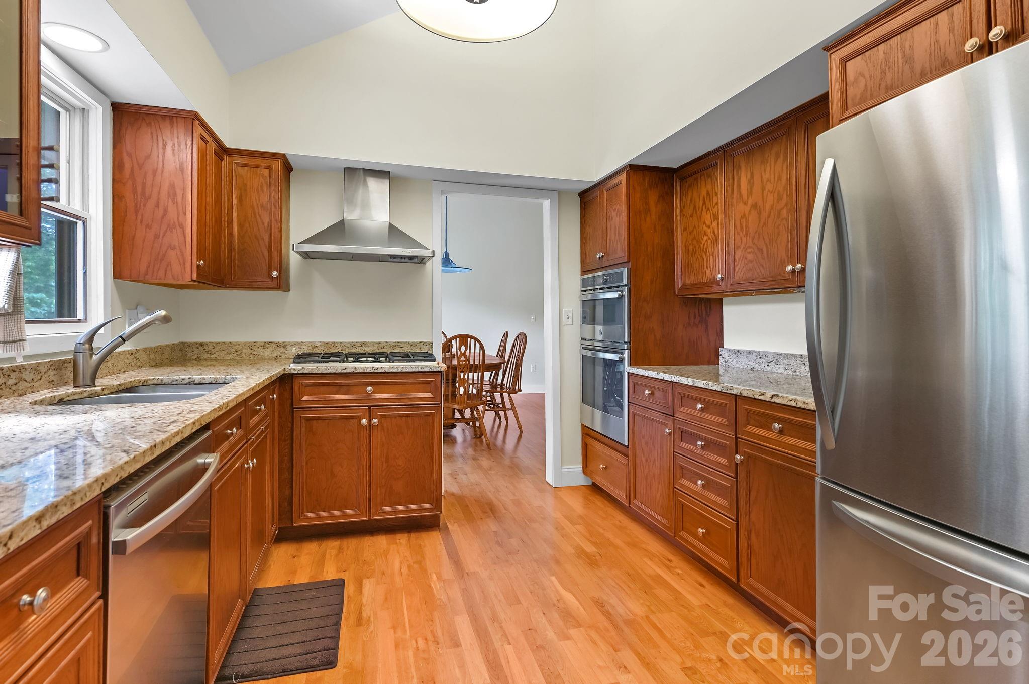 22 Robinhood Road Asheville NC 28804