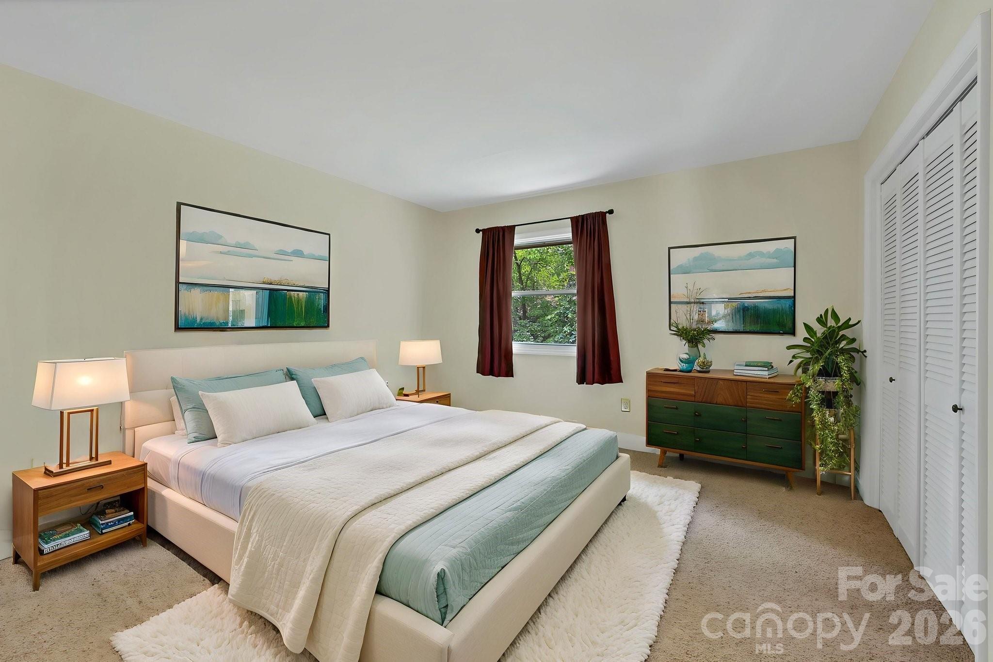 22 Robinhood Road Asheville NC 28804