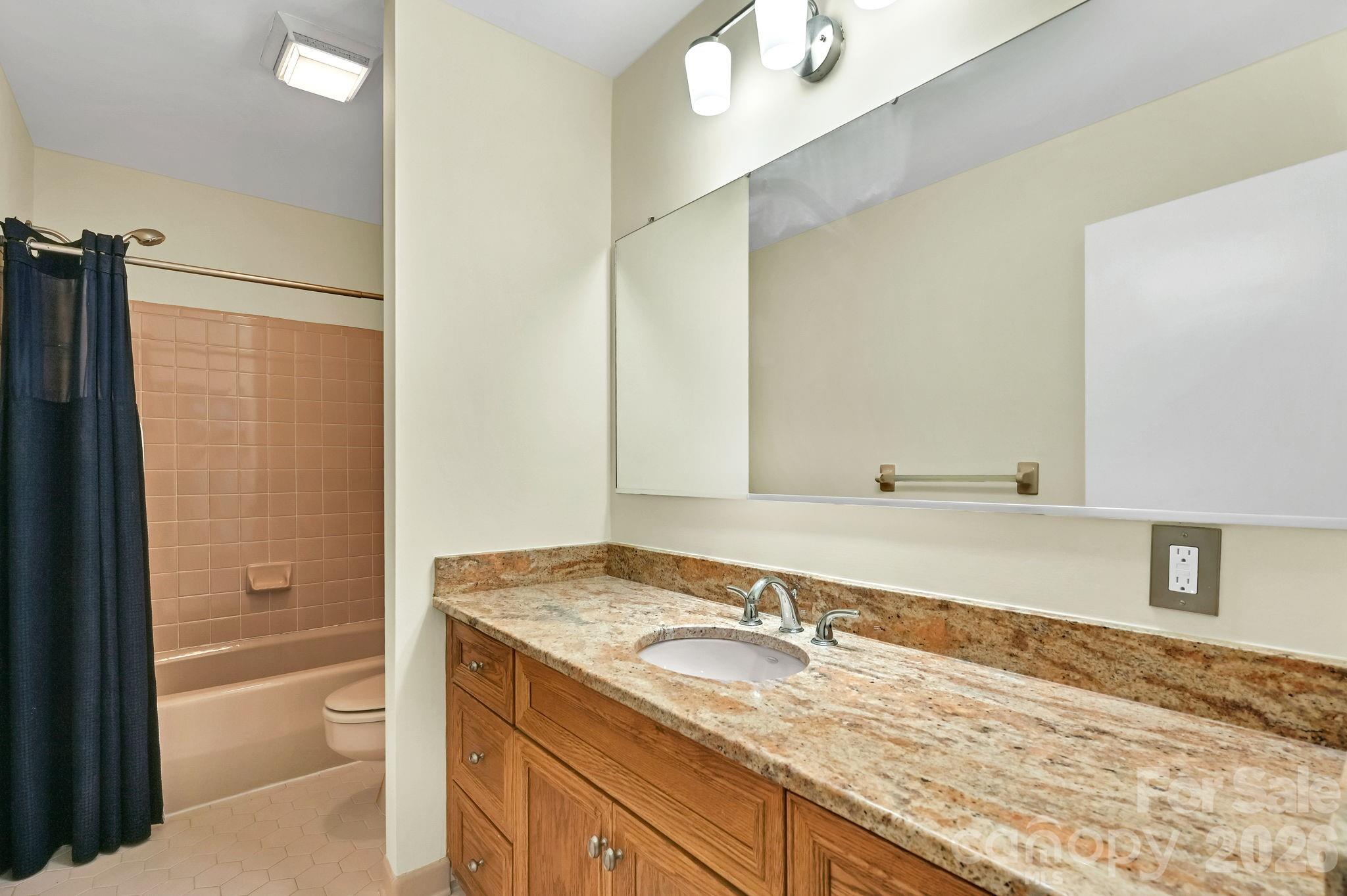 22 Robinhood Road Asheville NC 28804