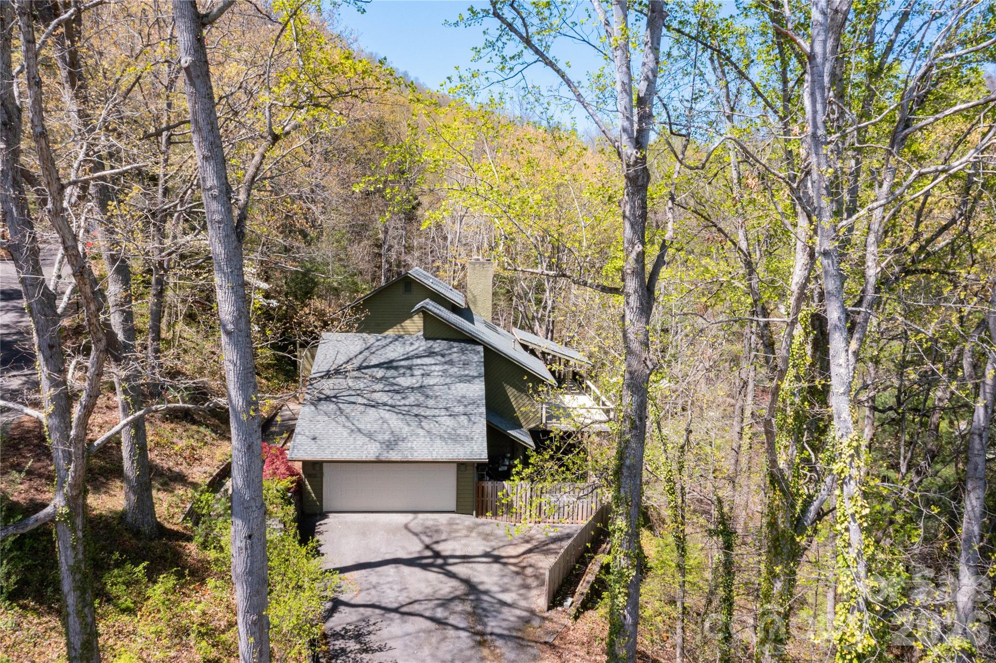22 Robinhood Road Asheville NC 28804