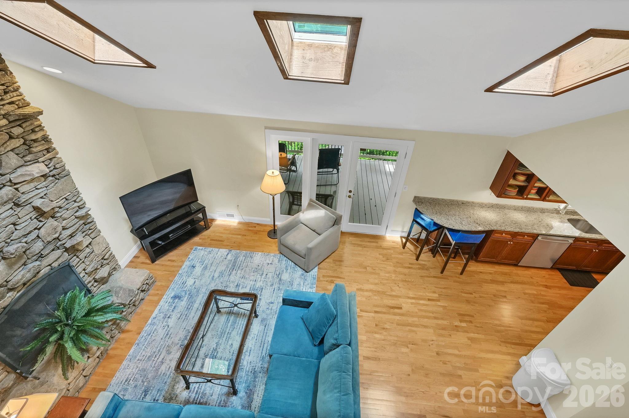 22 Robinhood Road Asheville NC 28804