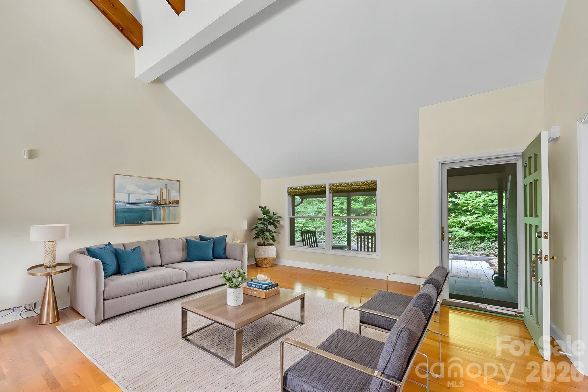22 Robinhood Road Asheville NC 28804