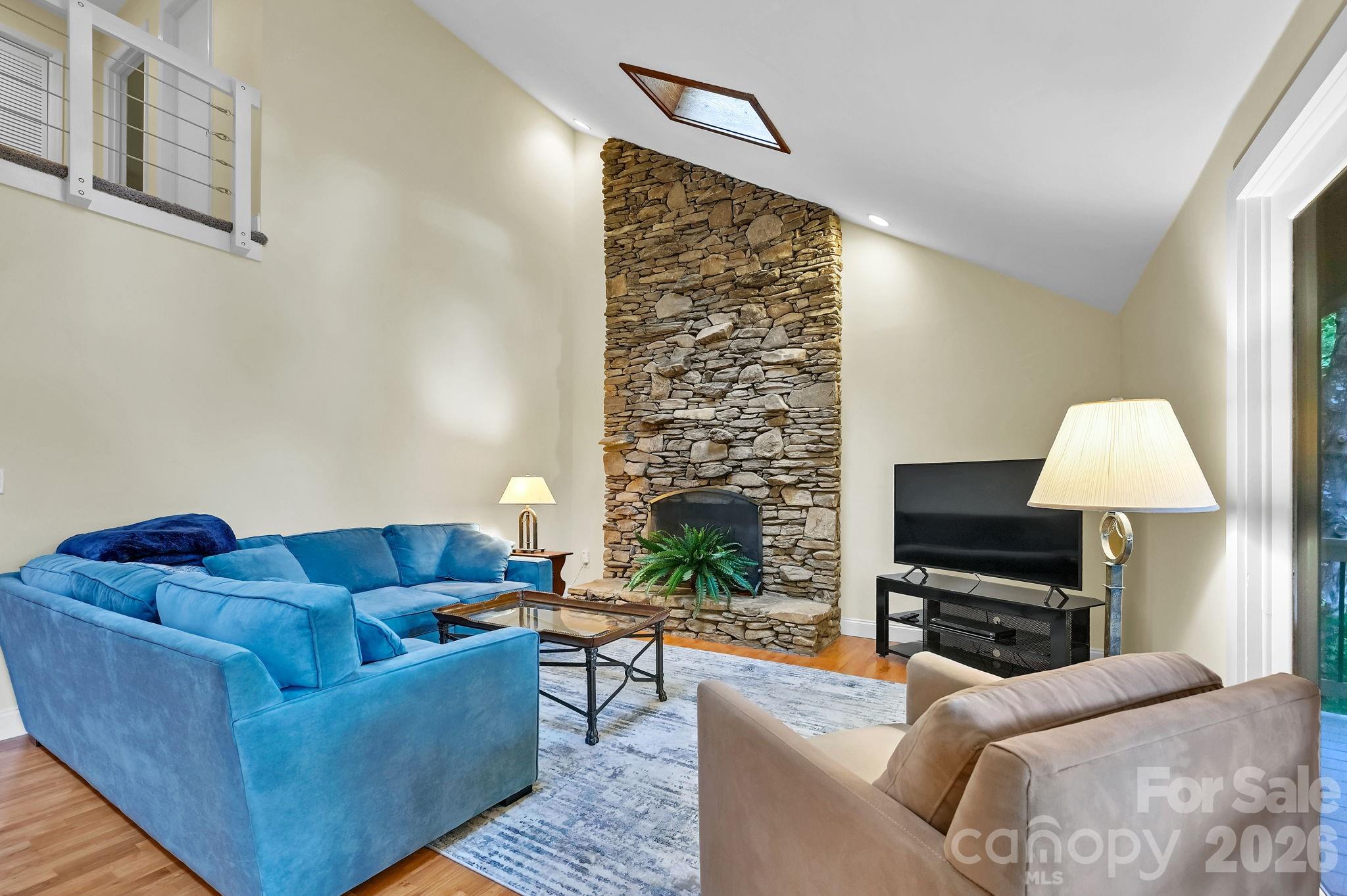 22 Robinhood Road Asheville NC 28804