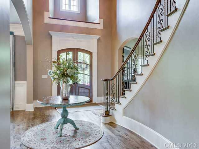 617 Brackenbury Lane Charlotte NC 28270