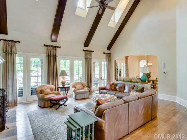 617 Brackenbury Lane Charlotte NC 28270