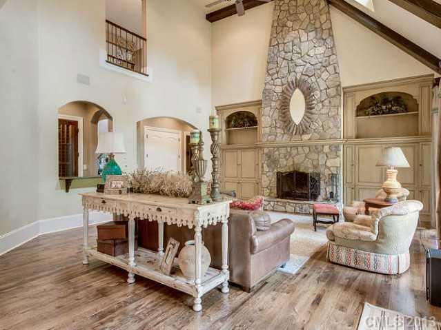 617 Brackenbury Lane Charlotte NC 28270
